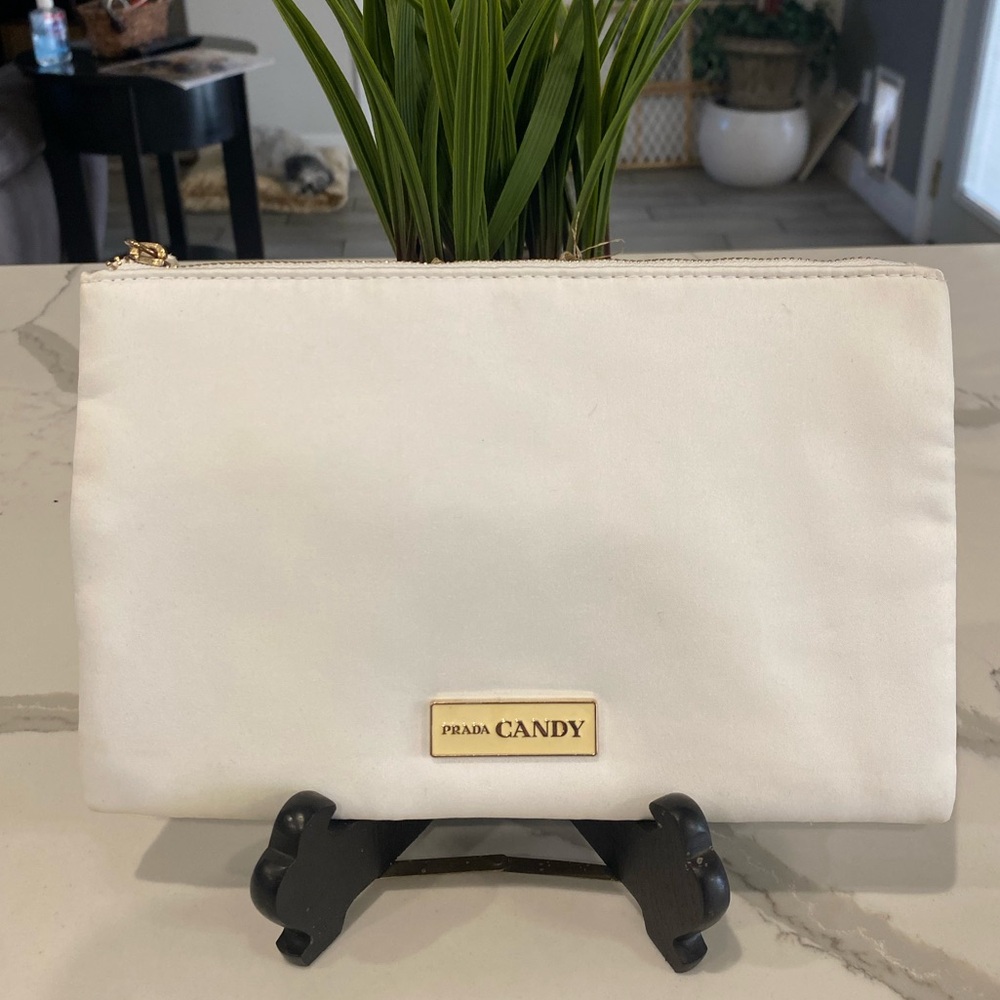 PRADA make up bag / perfume bag